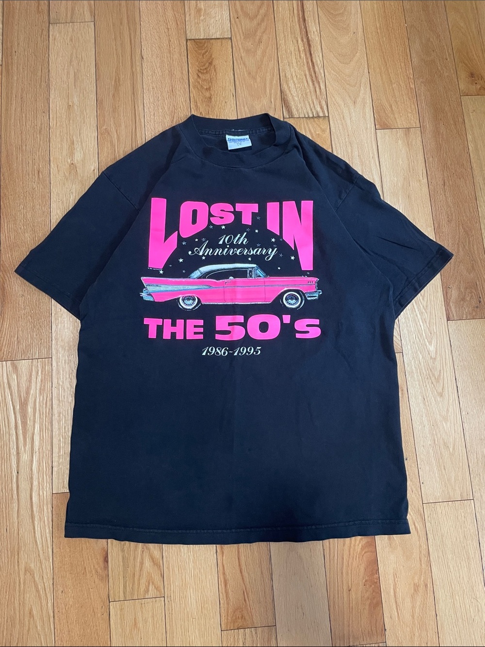 Gildan Black Graphic Tee with Hot Pink 'Lost In The 50's' Car